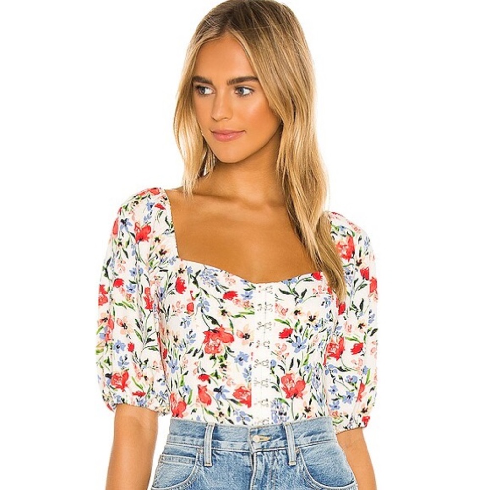 ASTR the label Hook & Eye square neck top